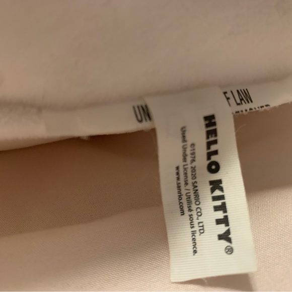 Sanrio Hello Kitty Flip Sequin Pillow Collectible - Picture 4 of 8